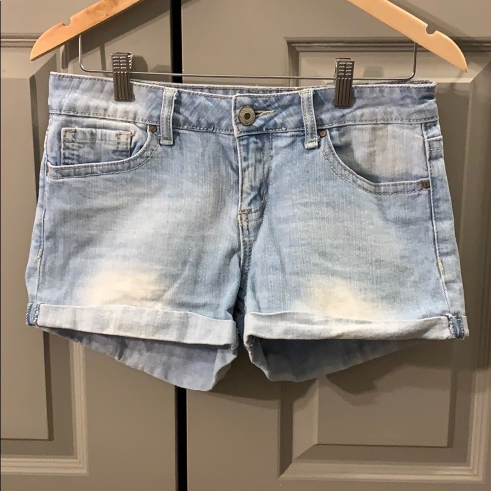ZCOJeans light wash cuffed jean shorts size 11